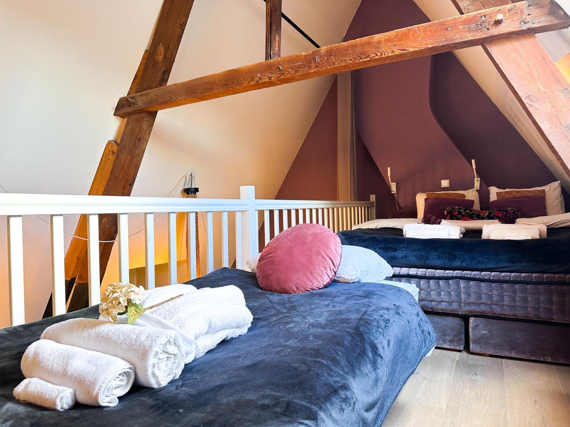 ברדה Gloria'S Loft Op De Grote Markt מראה חיצוני תמונה